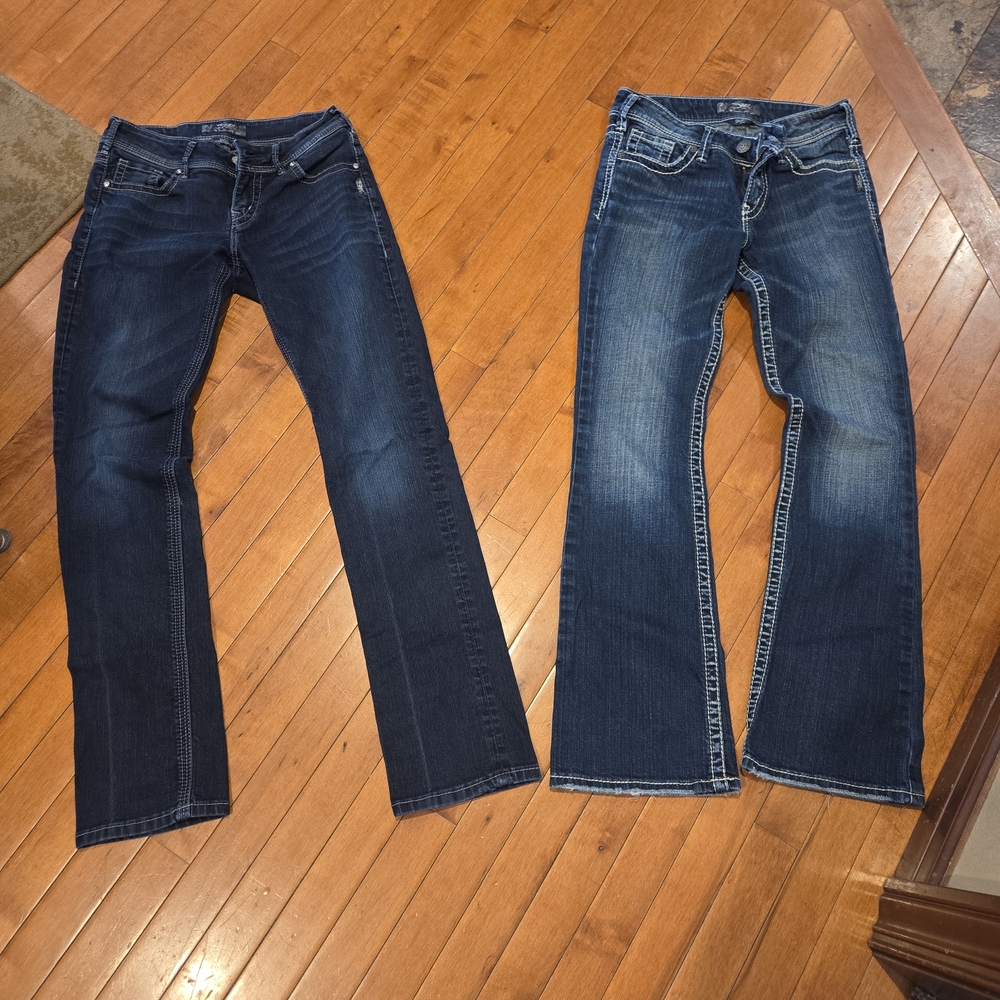 Silver Jeans Women's Flared Denim Pair - Dark and Medium Blue